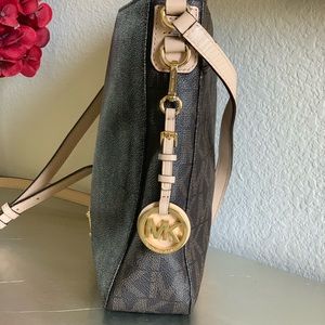 Michael Kors Crossbody Handbag